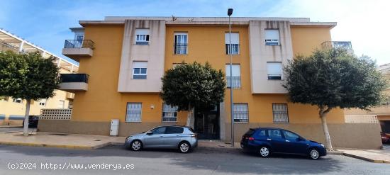 Se vende piso entre La Gangosa y la Puebla de Vicar - ALMERIA