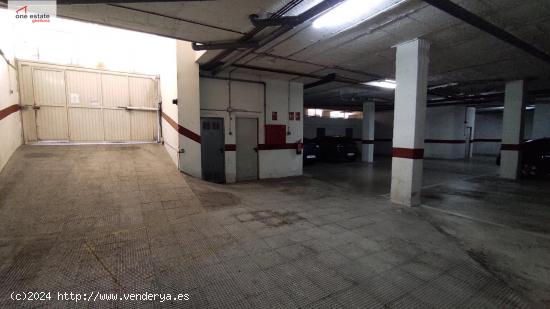 EN VENTA PLAZAS DE GARAJE Y TRASTERO. - ALICANTE