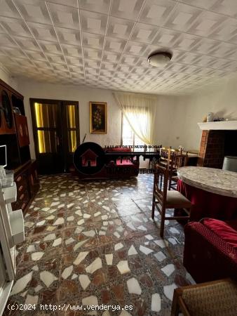 INMOBILIARIA TEJARES 2 VENDE DOS CASAS DE PUEBLO EN POVEDILLA - ALBACETE