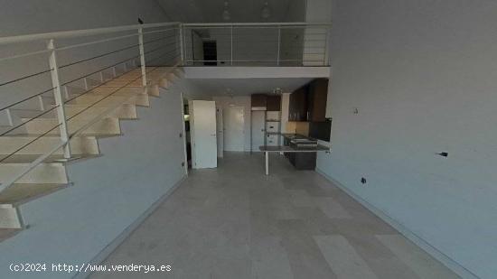 Loft en Villaverde - MADRID