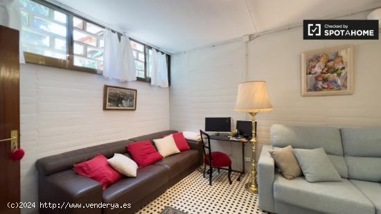 Estudio en alquiler en Gracia - BARCELONA