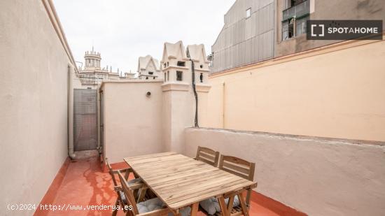 Moderno piso reformado muy cerca de la estación de Verdaguer - BARCELONA