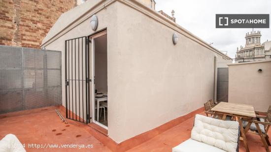 Moderno piso reformado muy cerca de la estación de Verdaguer - BARCELONA