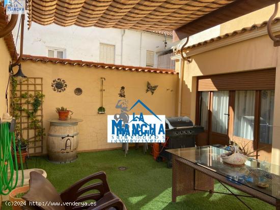 REF: C177 INMOBILIARIA LA MANCHA VENDE ADOSADO UNIFAMILIAR ZONA ENSANCHE-FRANCISCANOS - ALBACETE