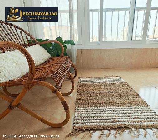 Apartamento muy cerca de la Playa y con parking comunitario. Inmobiliaria Exclusivas360 Benidorm. - 