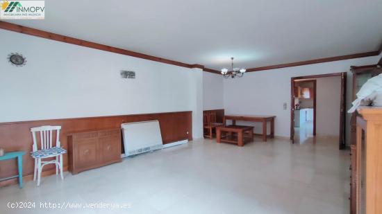 EN VENTA GRAN PISO EN AVENIDA PAIS VALENCIA - CASTELLON