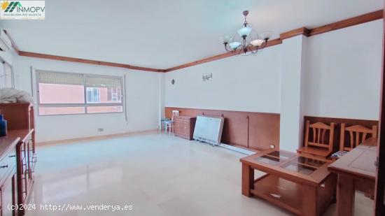 EN VENTA GRAN PISO EN AVENIDA PAIS VALENCIA - CASTELLON