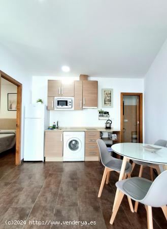 APARTAMENTO EN PLENO CENTRO DE CONIL Y A 5MIN DE LA PLAYA LOS BATELES - CADIZ