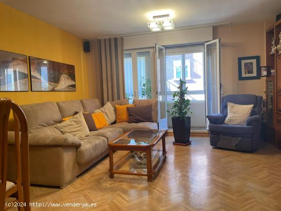 FANTASTICO DUPLEX EN A ZONA DE JOSE ZORRILLA - SEGOVIA