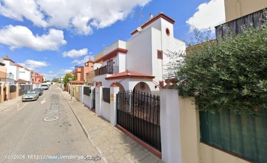  CASA EN VENTA EN BOLLULLOS DE LA MITACIÓN - SEVILLA 