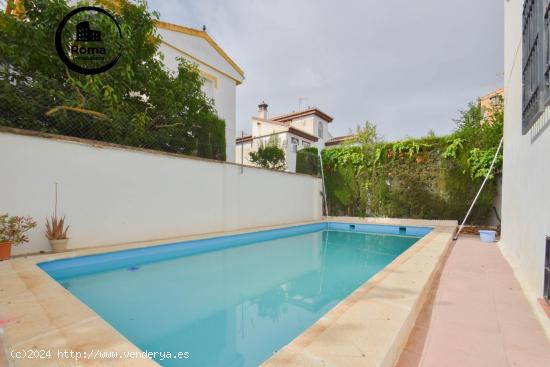 MAGNIFICO CHALET CON PISCINA EN LA  ENTRADA HIJAR - GRANADA