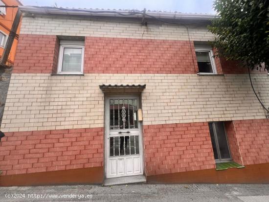 SE VENDE CASA CON TERRENO URBANIZABLE - A CORUÑA