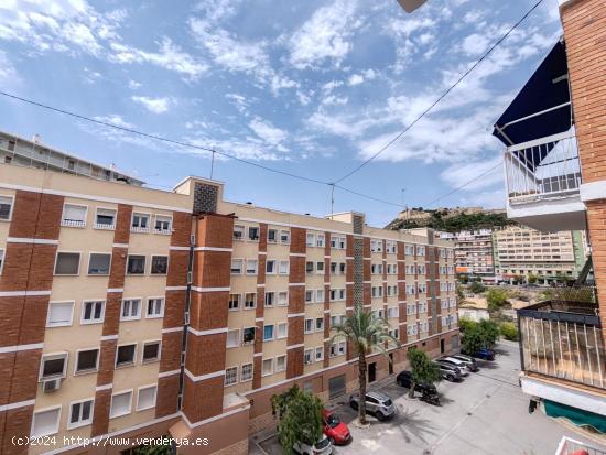 FABULOSA VIVIENDA DE 3 HABITACIONES CON PANORMA DEL MAR EN RAVAL ROIG, ALICANTE. - ALICANTE