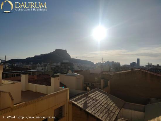 FABULOSA VIVIENDA DE 3 HABITACIONES CON VISTAS AL MAR Y CASTILLO EN MERCADO, ALICANTE. - ALICANTE