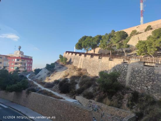 FABULOSA VIVIENDA DE 3 HABITACIONES CON VISTAS AL MAR Y CASTILLO EN MERCADO, ALICANTE. - ALICANTE