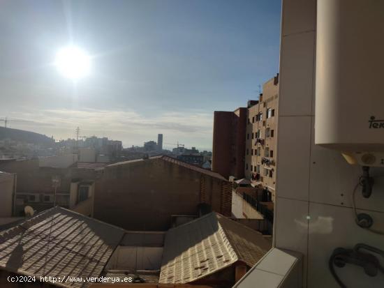 FABULOSA VIVIENDA DE 3 HABITACIONES CON VISTAS AL MAR Y CASTILLO EN MERCADO, ALICANTE. - ALICANTE