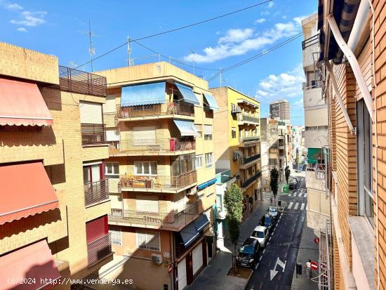 FABULOSA VIVIENDA DE 3 HABITACIONES, EN SANTO DOMINGO - ALICANTE