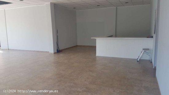  Local comercial en Venta en Campillo - Aguadulce 