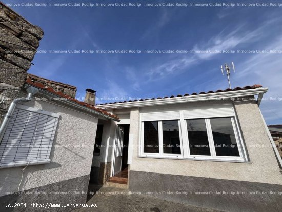 CASA MUY CUIDADA EN VILLAR DEL CIERVO CON MUCHO TERRENO - Villar de Ciervo