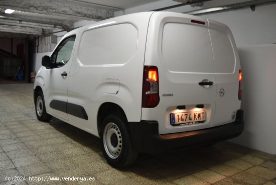 Opel Combo CARGO EXPRES 1.6 CDTI 100 CV IMPECABLE - Santa Coloma de Gramenet