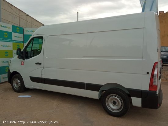 Renault Master FURGON TIPO L2H2 - Santa Margalida