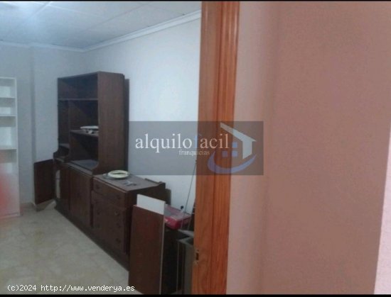 SE VENDE O ALQUILA CON OPCION A COMPRA ENTREPLANTA/TINTE/ 86 METROS/90000€