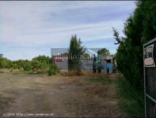 SE VENDE PARCELA RUSTICA EN CASICA OREA EN CARRETERA DE JAEN KM 5 / 2800 METROS/ PEQUEÑA CASA/ 8000