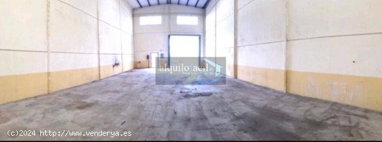 SE VENDE NAVE EN CAMPORROSO DE 200 METROS POR 59990€