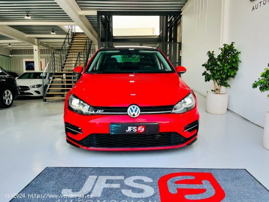 Volkswagen Golf R LINE 1.5 TSI 150 CV - Benalup