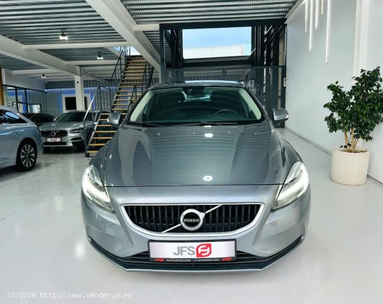 Volvo V40 2.0D 120 CV - Benalup