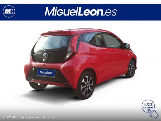 Toyota Aygo 1.0 70 x-play - Telde