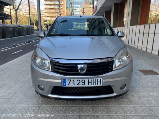 Dacia Sandero Ambiance dCi 75cv E5 - Barcelona