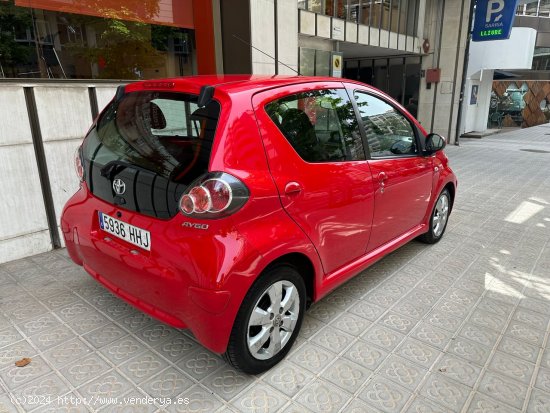 Toyota Aygo 1.0 VVT-i Connect - Barcelona