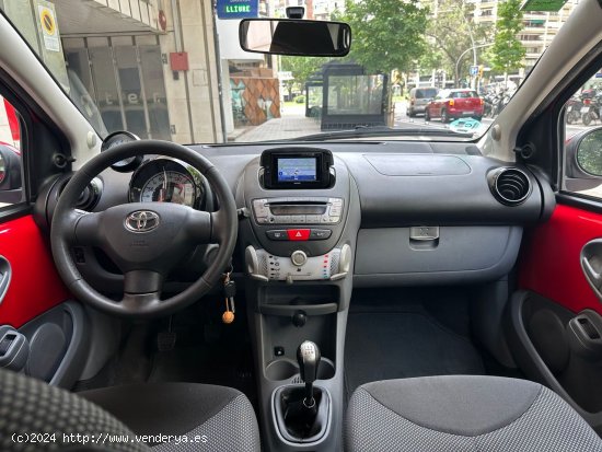 Toyota Aygo 1.0 VVT-i Connect - Barcelona