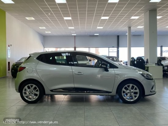 Renault Clio Limited Energy 0.9 TCe 90 (67kw) de 2019 con 73.000 Km por 13.300 EUR. en Malaga