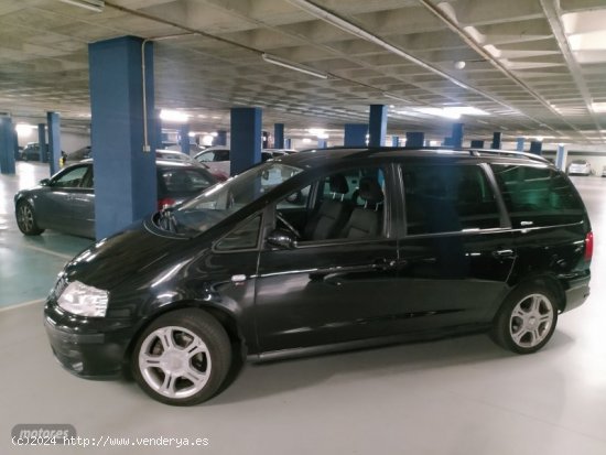 Seat Alhambra SPORT PLUS 2.0 TDI 140CV de 2008 con 205.000 Km por 6.300 EUR. en Barcelona