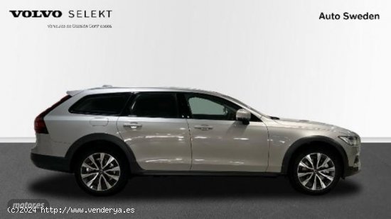 Volvo V 90 V90 Cross Country Ultimate, B4 (diesel) AWD, Diesel de 2023 con 6 Km por 58.500 EUR. en V