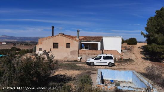  Se Vende en Almansa - ALBACETE 