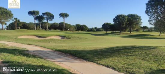 ALQUILER TEMPORAL DE GRAN CHALET ADOSADO EN VILLANUEVA GOLF - CADIZ