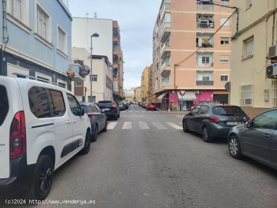 SE VENDE PLAZA DE GARAJE EN EL ZAPILLO - ALMERIA