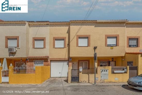  Casa adosada de 136 m² de 3 dormitorios en Chozas de Canales - TOLEDO 