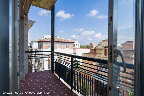 EXCELENTE PISO AMPLIO Y EXTERIOR CON BALCON - VALENCIA