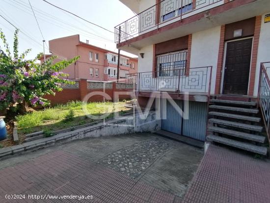 Casa en venta en la Florida de Santa Perpetua de Mogoda - BARCELONA