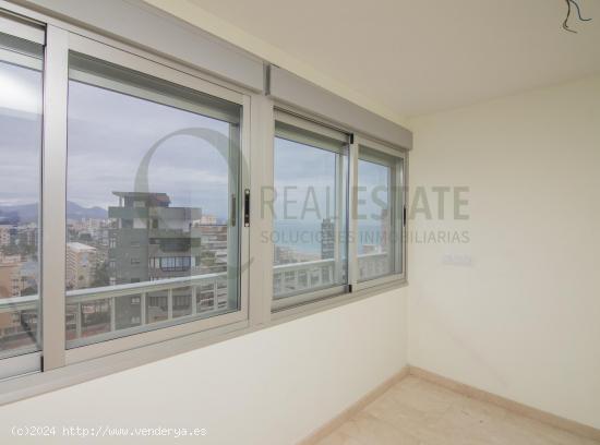 VIVIENDA ÚLTIMA PLANTA CON VISTAS AL MAR EN PLAYA SAN JUAN - ALICANTE