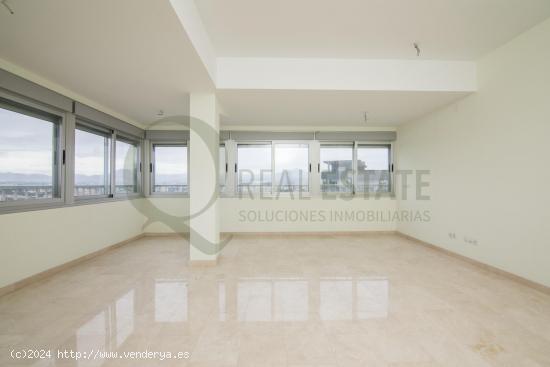 VIVIENDA ÚLTIMA PLANTA CON VISTAS AL MAR EN PLAYA SAN JUAN - ALICANTE