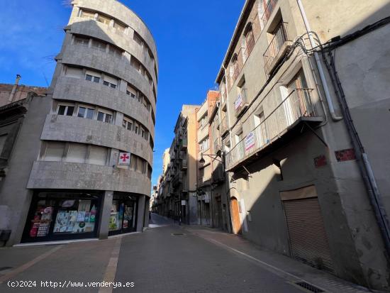 EDIFICIO EN VENTA EN PLENO CENTRO DE IGUALADA! - BARCELONA