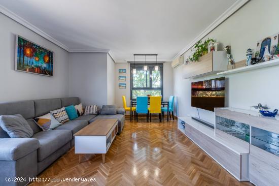 ¡¡ IMPRESIONANTE VIVIENDA DE 4 DORMITORIOS Y 2 BAÑOS EN EL BARRIO DEL PUERTO (COSLADA)!! - MADRID