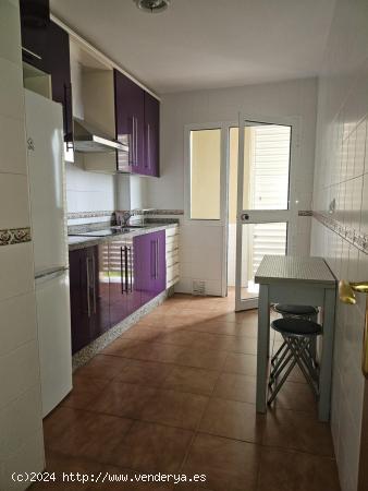 PISO DE 3 HABITACIONES EN SAN BERNABE - CADIZ