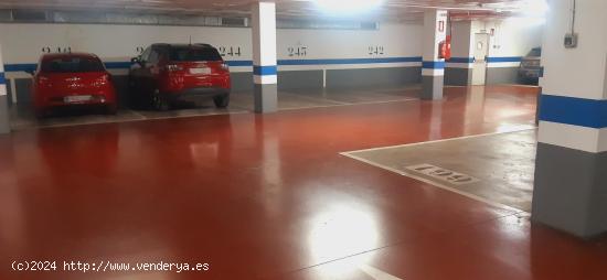 Se alquila plaza de parking junto Plaza Fadrell - CASTELLON