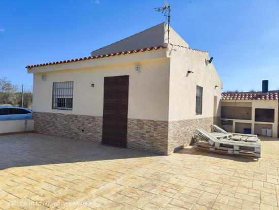 vivienda con piscina - MURCIA